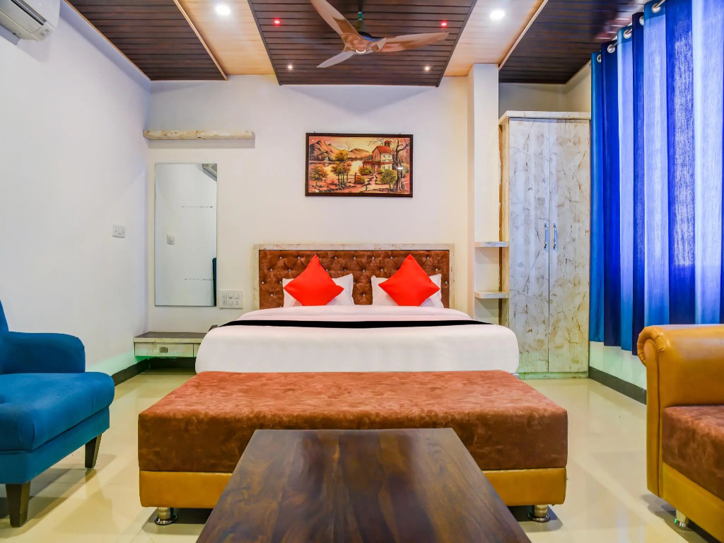 OYO 63857 Hotel Prakash & Sons
