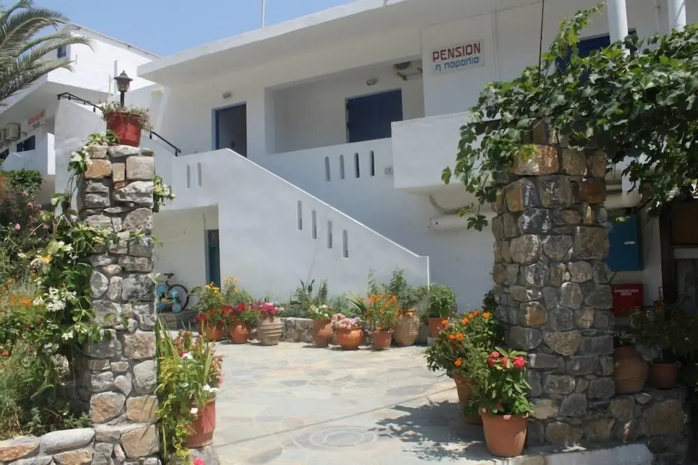 Paralia Rooms