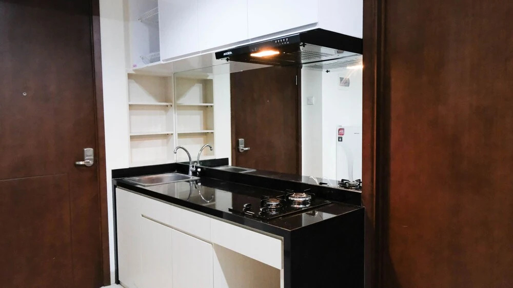 Spacious And Homey 1Br At Grand Sungkono Lagoon Apartment
