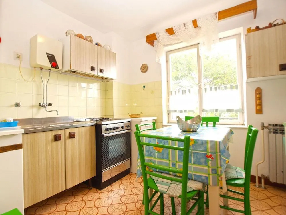 Apartment 1582