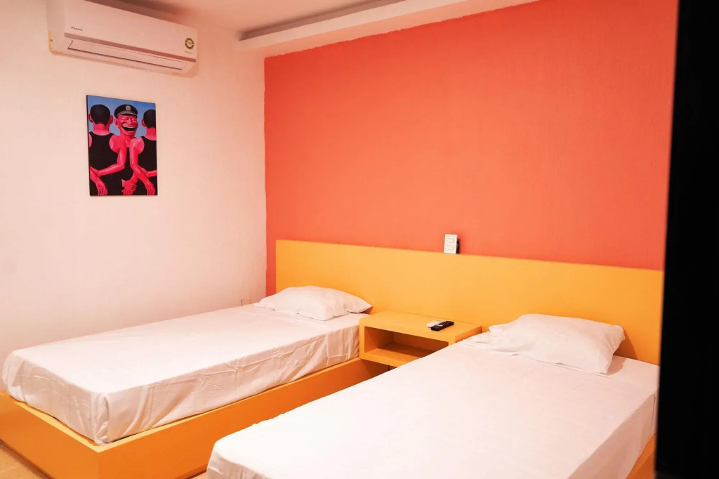 Nora Hotel & Co living