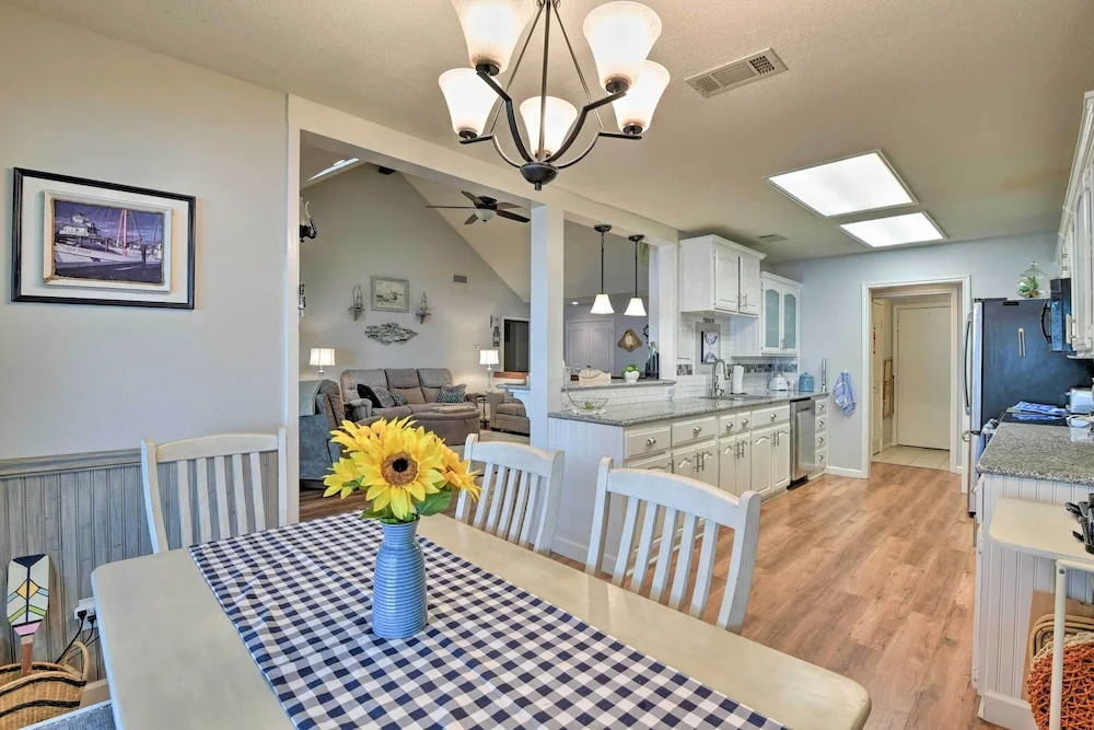 Lakefront Granbury Getaway: Boat, Swim & Fish
