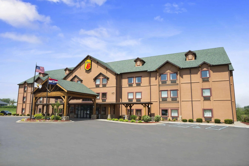 Super 8 By Wyndham Troy