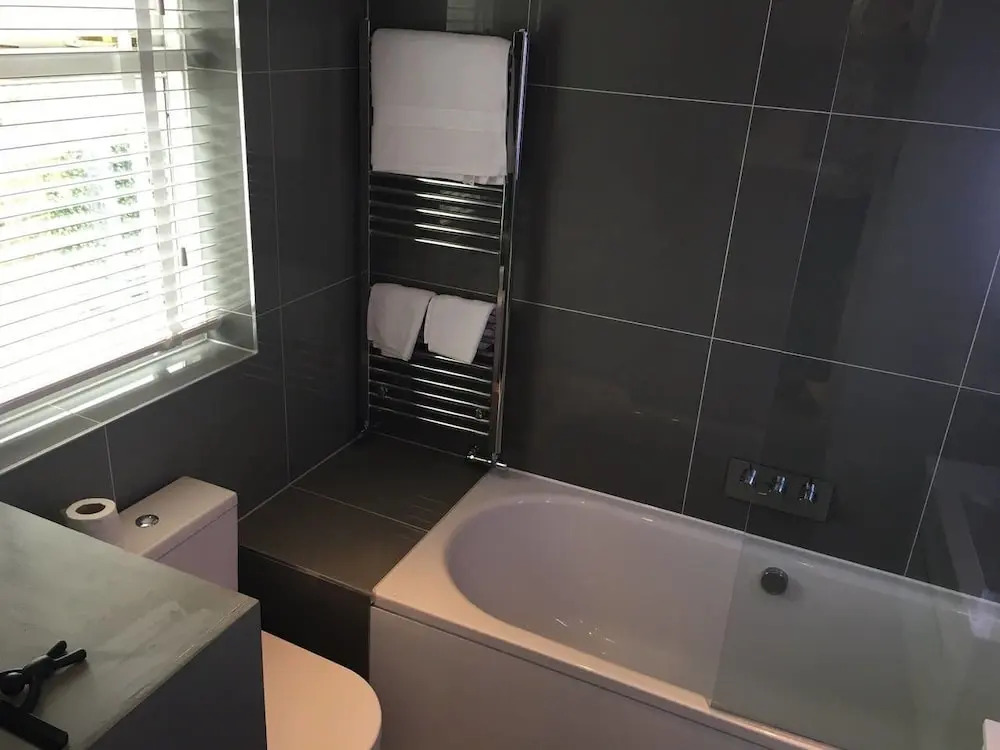 Modern 2bed in Brook Green/ Olympia