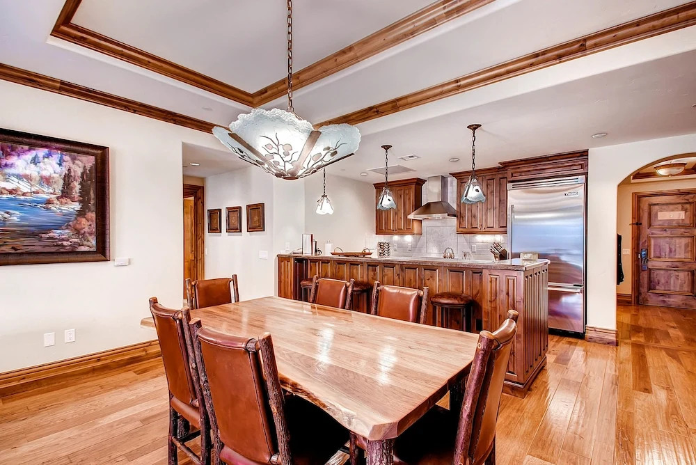 Vail Mountain Lodging by East West Hospitality