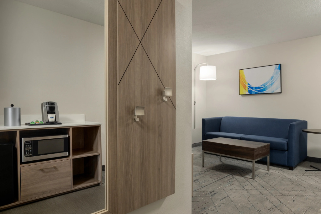 Holiday Inn Express Hotel & Suites NORTH FREMONT by IHG