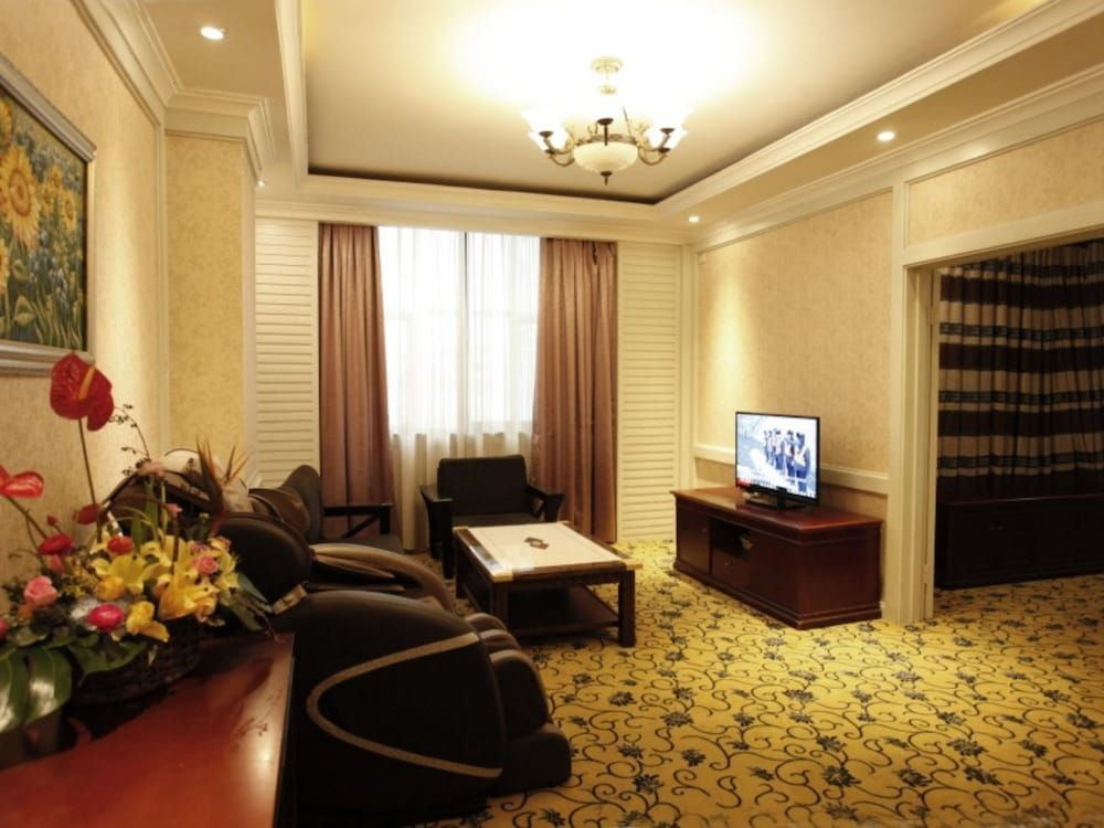 Greentree Eastern Guilin Railway Station Hotel