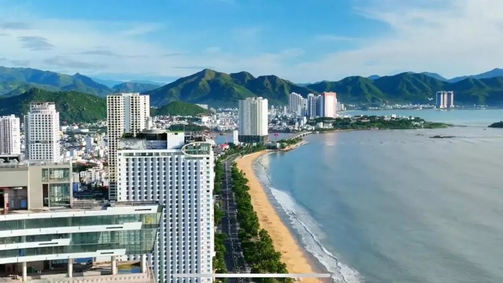 De Lora GoldCoast & Center Apartment