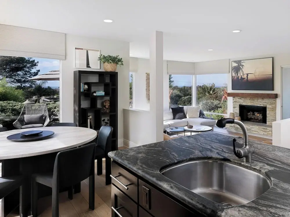 327 Hillcrest Drive
