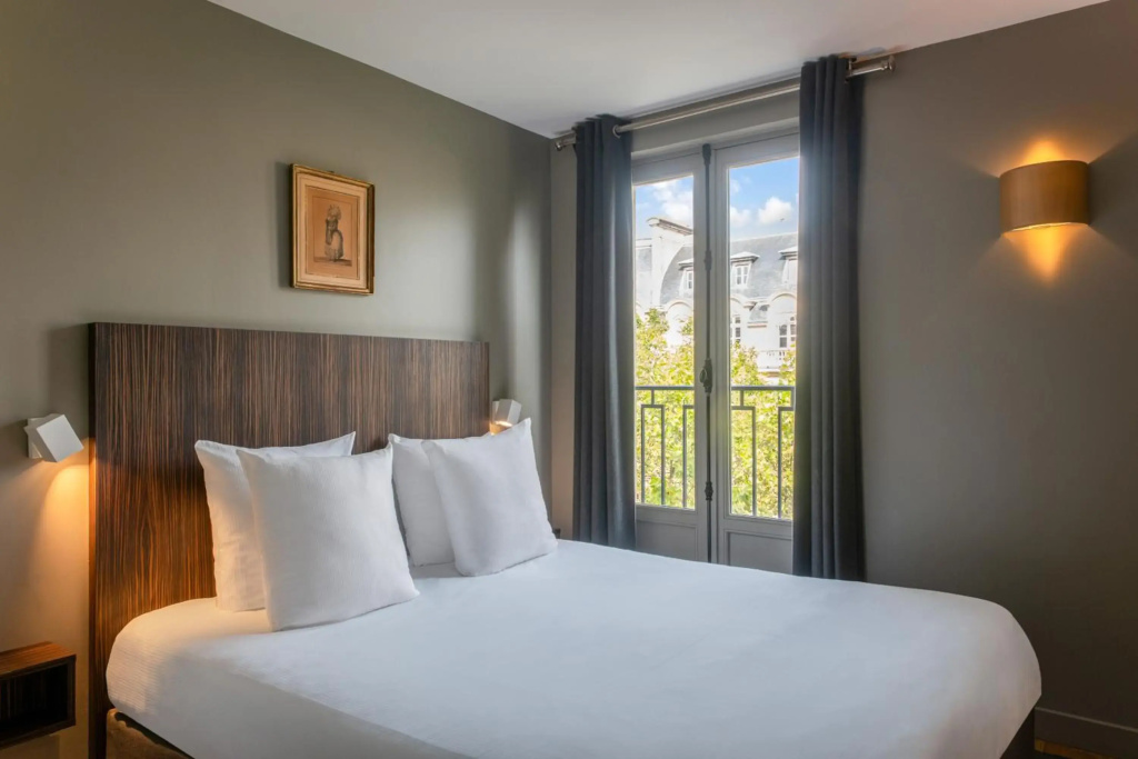 Hôtel Helzear Champs-Elysées by Esteem