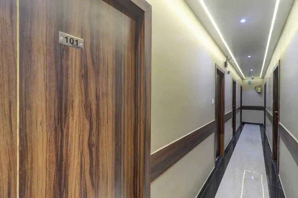 Hotel New Blue Sapphire Residency