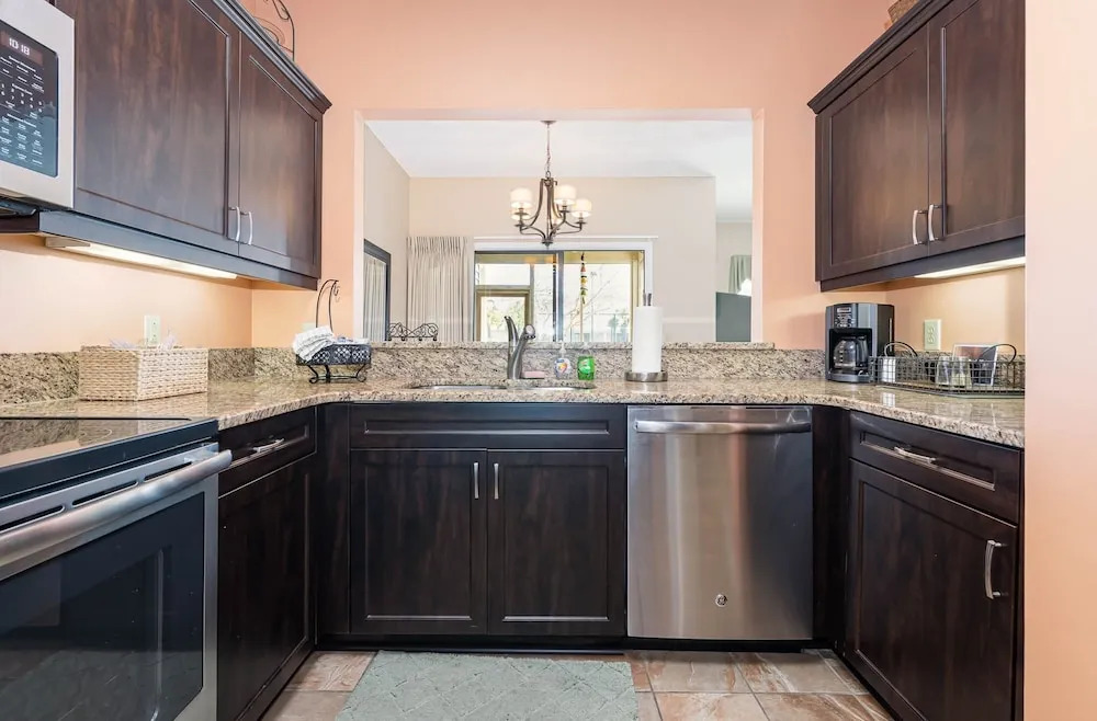 1d Canterbury Court 2 Bedroom Villa