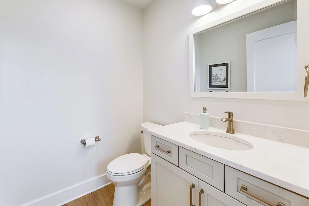 Family Friendly! Canal-front Gem in Bethany Beach