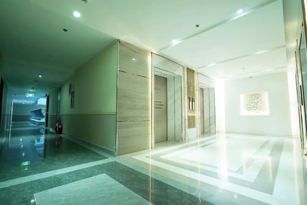 Luxury Condotel Luminous Leman