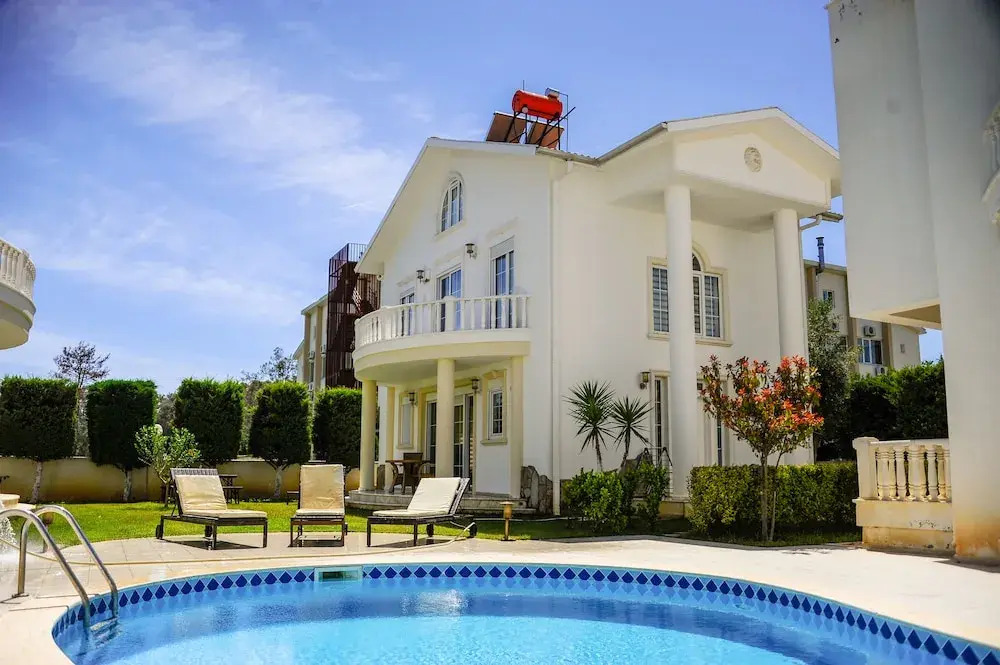 King Penelope Villas