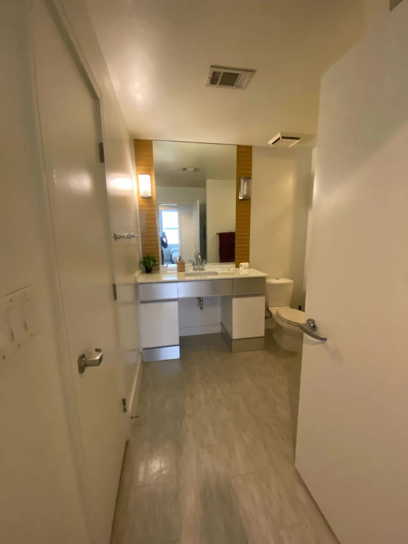 Deep Cleaned 1Br Apartment | Downtown Location