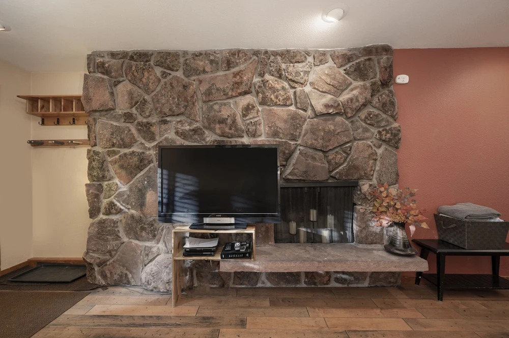 Hi Country Haus - 1018 2 Bedrooms 2 Bathrooms Condo