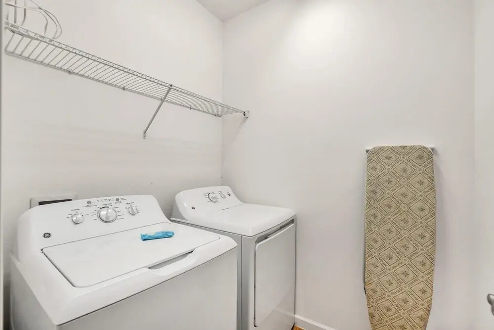 8BR Home - w Private Pool Games Near Disney