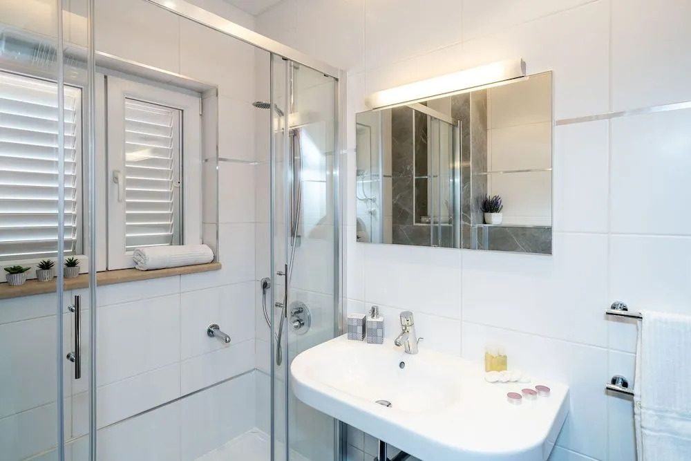 Lorena Suite