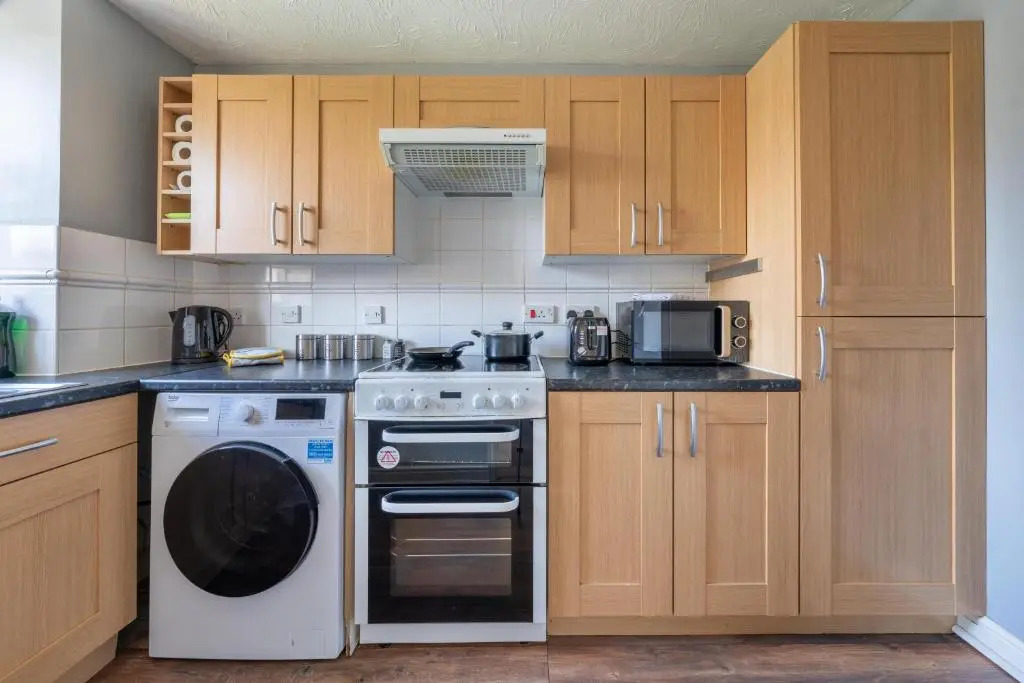 Lovegrove Contractor Stay with Free WI-FI in Slough