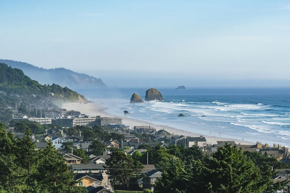 Anchor's Retreat by Avantstay Gorgeous Clift Top Views w/ Incredible Patio