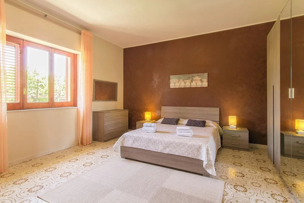 Villa With Volcano View - Happy Rentals
