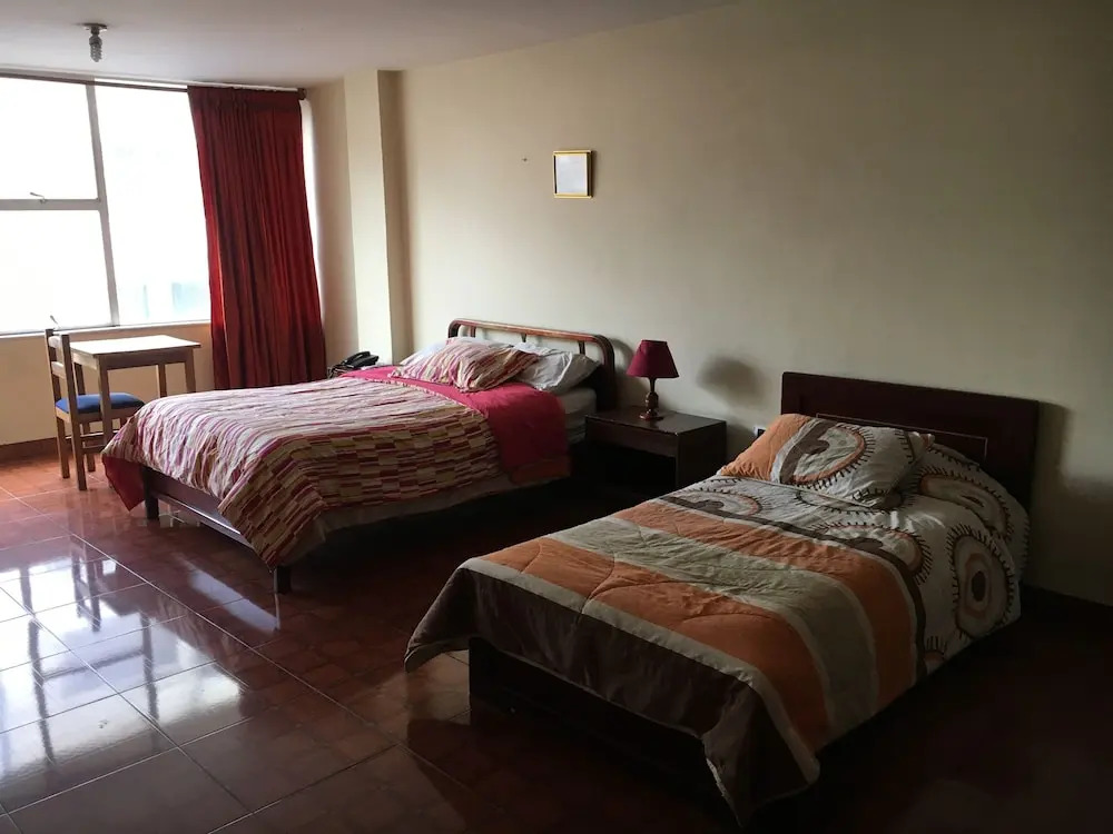 Hotel Manila Plaza