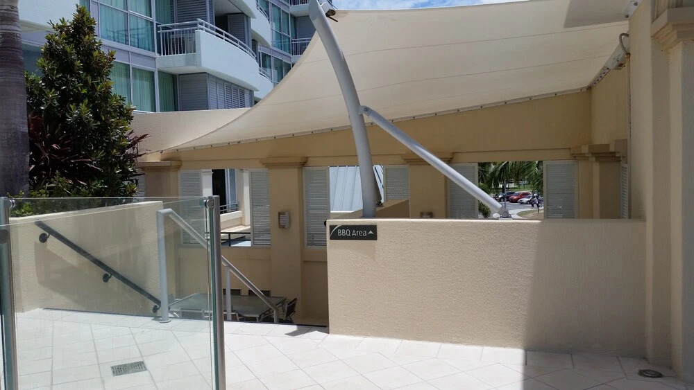 Grand Hotel Apartments Gold Coast by owner