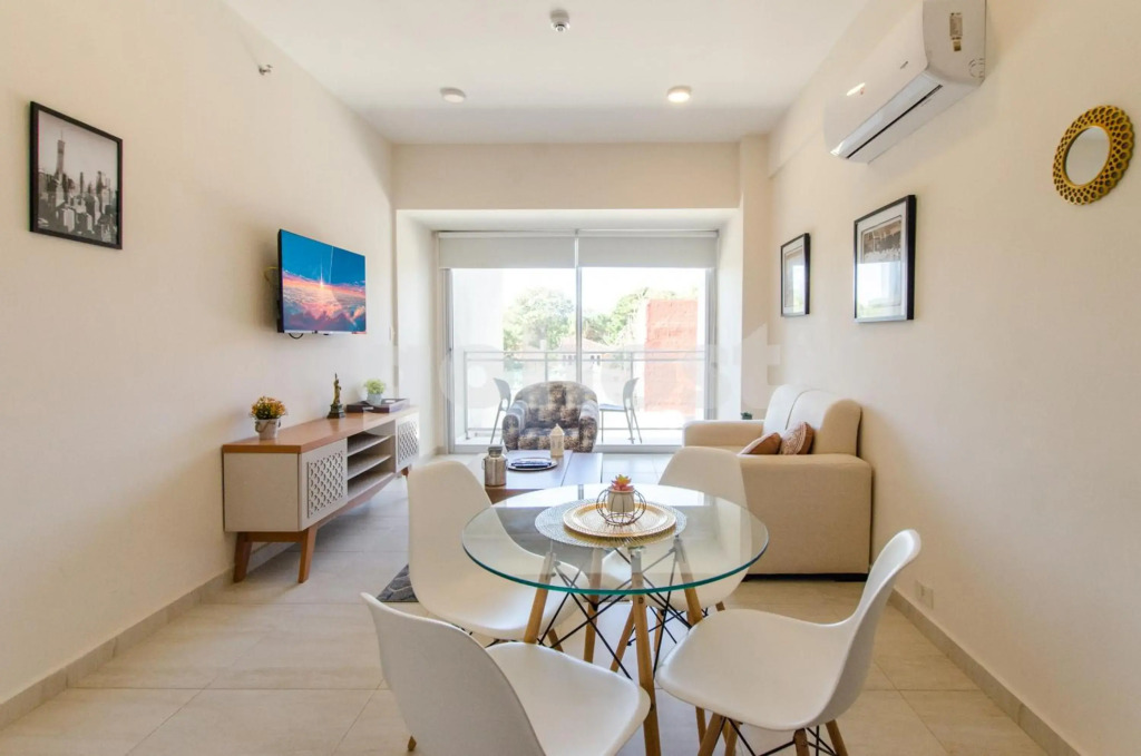 Exceptional Apartment W Great View