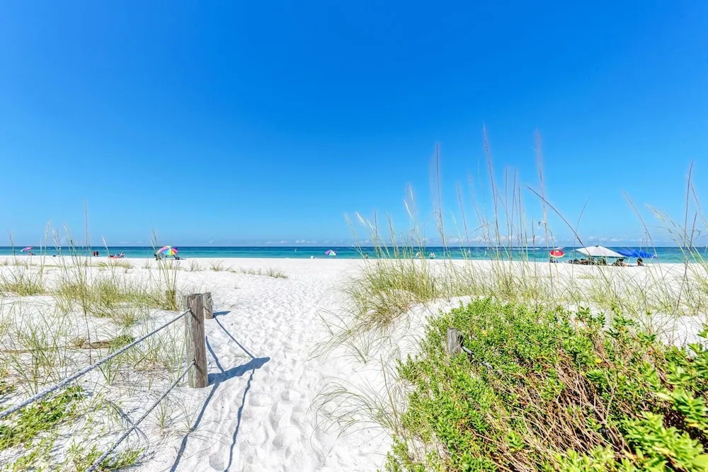 Anna Maria Island Beach Sands 202-private Beach Access-heated Pool