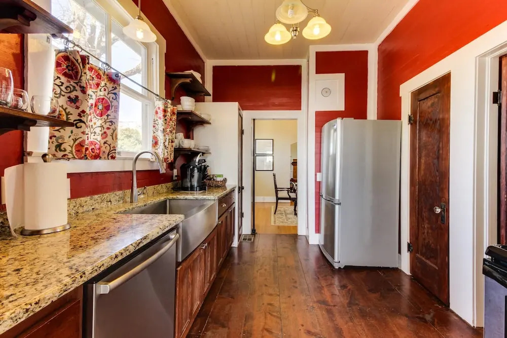 Cozy Retreat in Fredericksburg - Two Homes Perfect for Large Groups