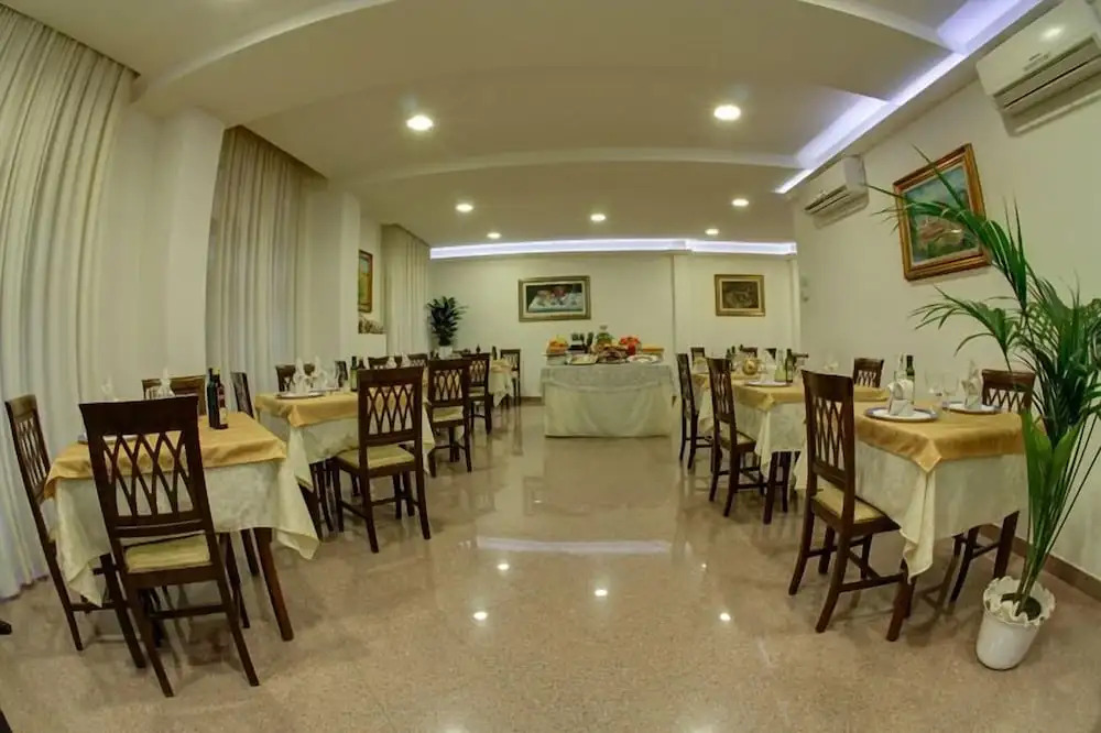 Hotel Ambrogini
