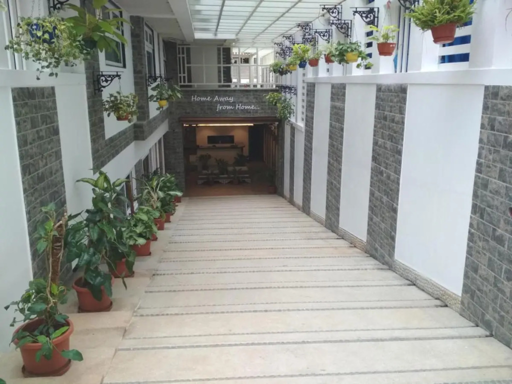 White Castle Boutique Apartment Hotel