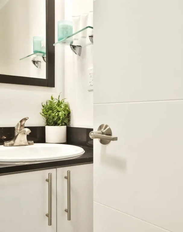 Sirena Suites Miami Beach By Red Group Rentals