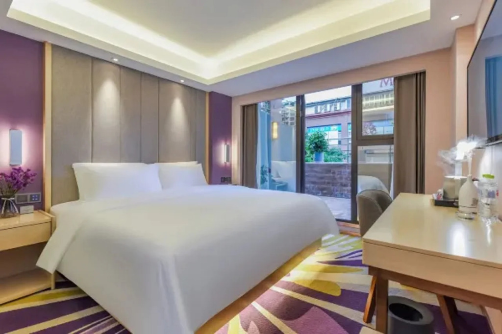 Lavande Hotel (Chongqing Nanping Pedestrian Street Wanda Plaza)