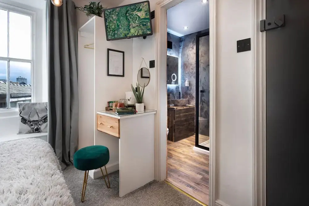 Windermere Central Hotel - Room 2