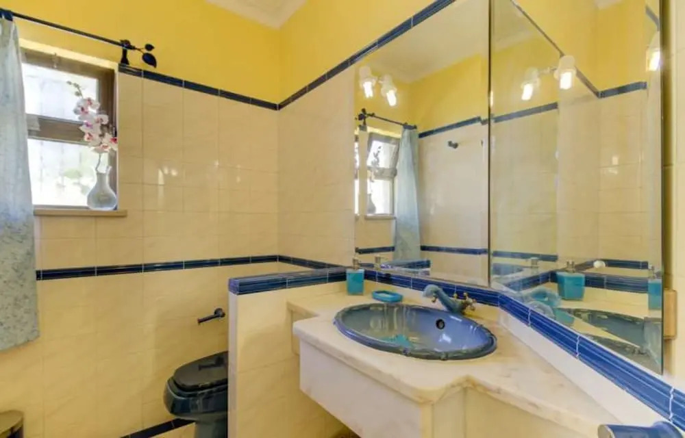 Villa - 4 Bedrooms with Pool and WiFi - 105890
