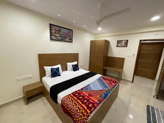 Pickurstay @ Lakshmi Tulasi Residency