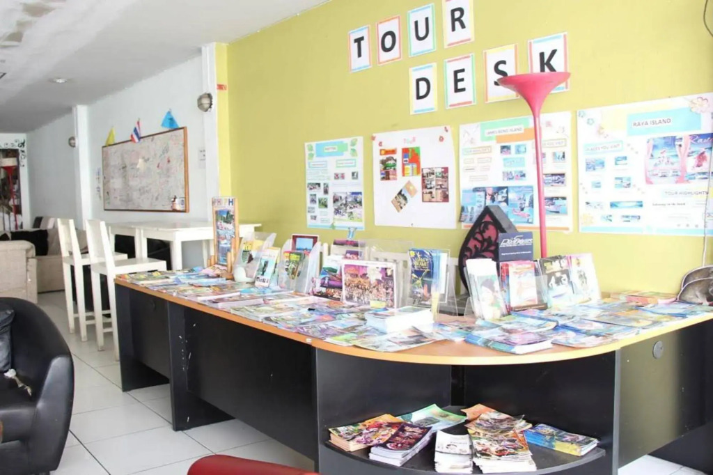 OYO 1054 Phuket Backpacker Hostel