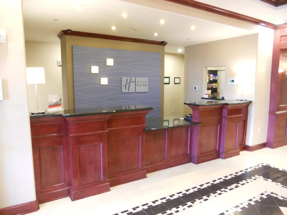 Holiday Inn Express & Suites Oklahoma City West-Yukon by IHG