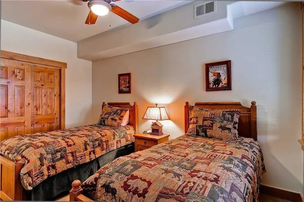4304 Aspen Lodge, Trappeur's Crossing Apartment 3