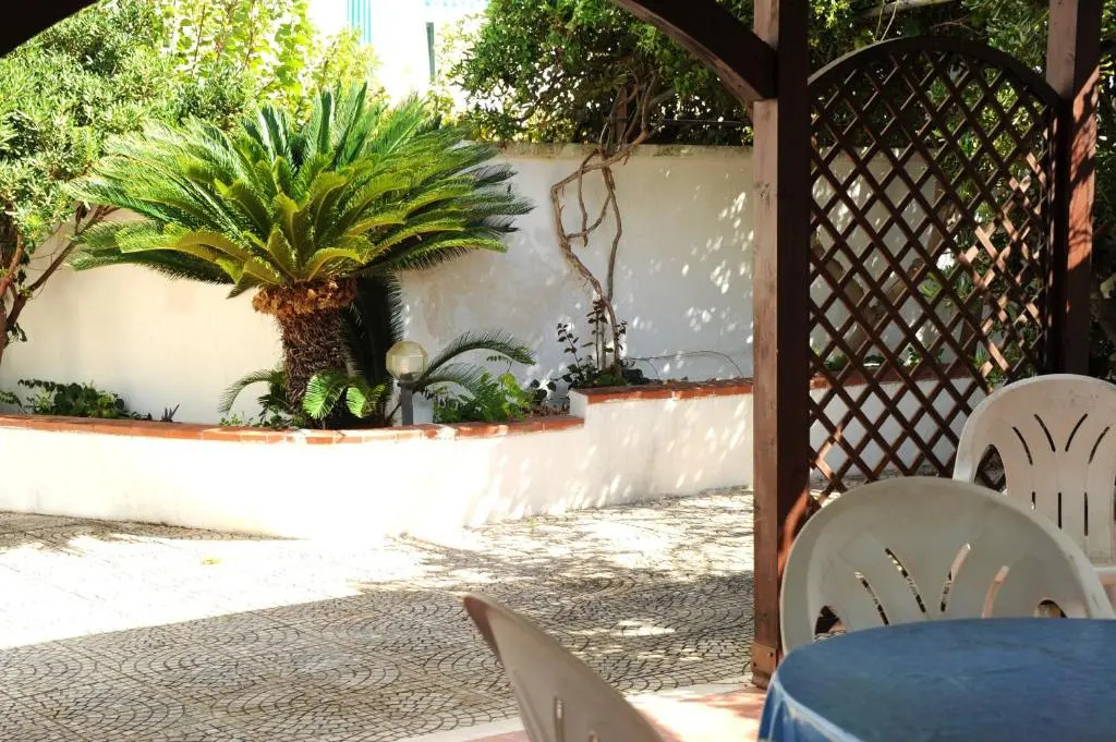 House with 3 bedrooms in Baia Verde 100 m from the beach
