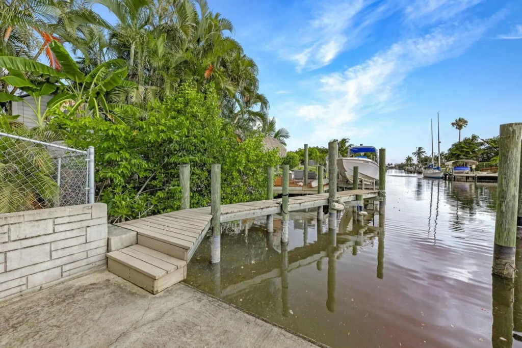 Nostra Palazzo on the Canal - Cape Coral - Roelens Vacations