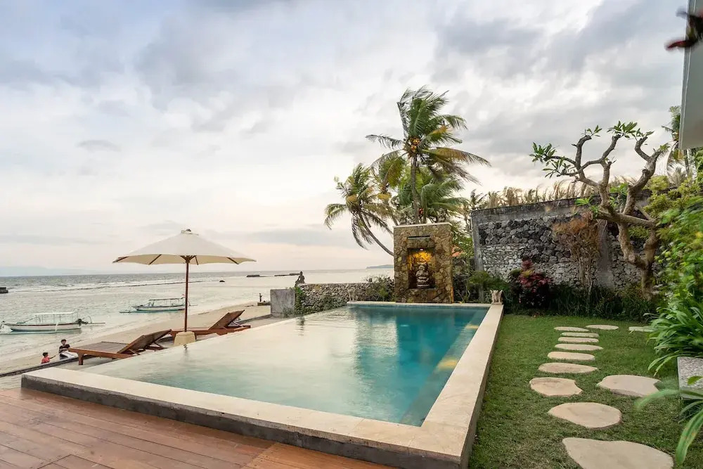 Utama Villas Beach Front Candidasa