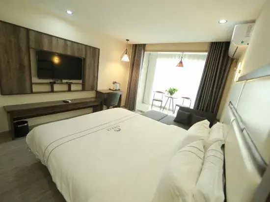 South Fujian monochrome hotel chain