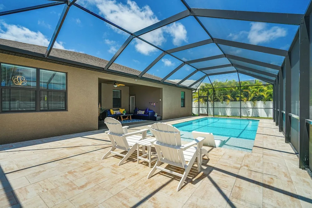 6 Mi to Beach: Cape Coral Home w/ Screened Lanai