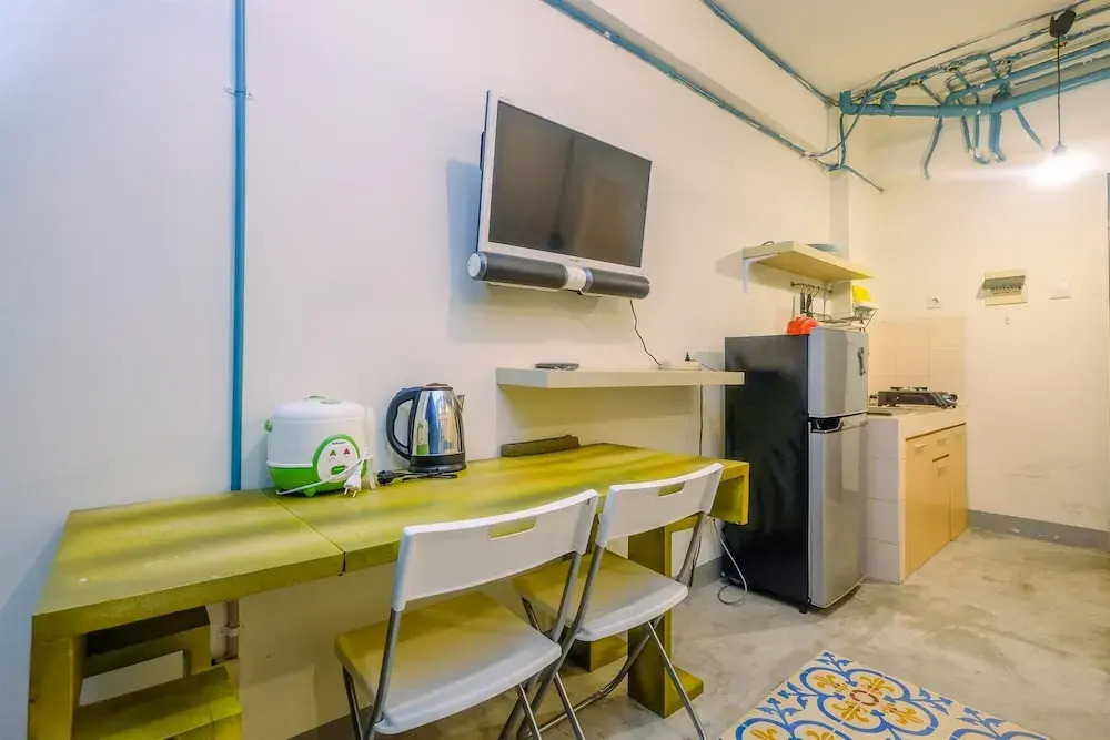 Simply Minimalist Studio Serpong Green View Apartment