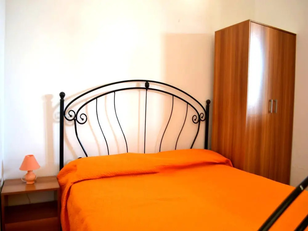 Tanoshii Holiday Home on the Ground Floor With Outdoor Space and Parking Space