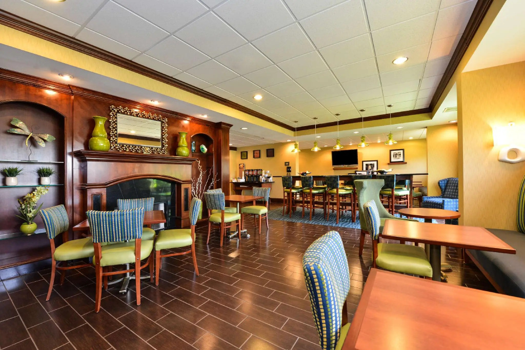 Hampton Inn by Hilton Petersburg Fort Lee