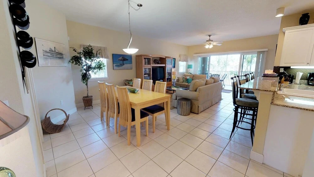 240 Bradenton Beach Club